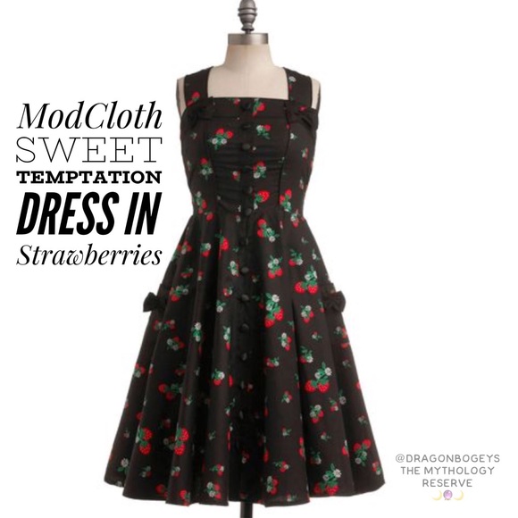 Modcloth Dresses & Skirts - ModCloth Sweet Temptation Dress in Strawberries 🍓